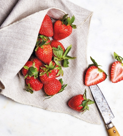 produce bag of strawberries